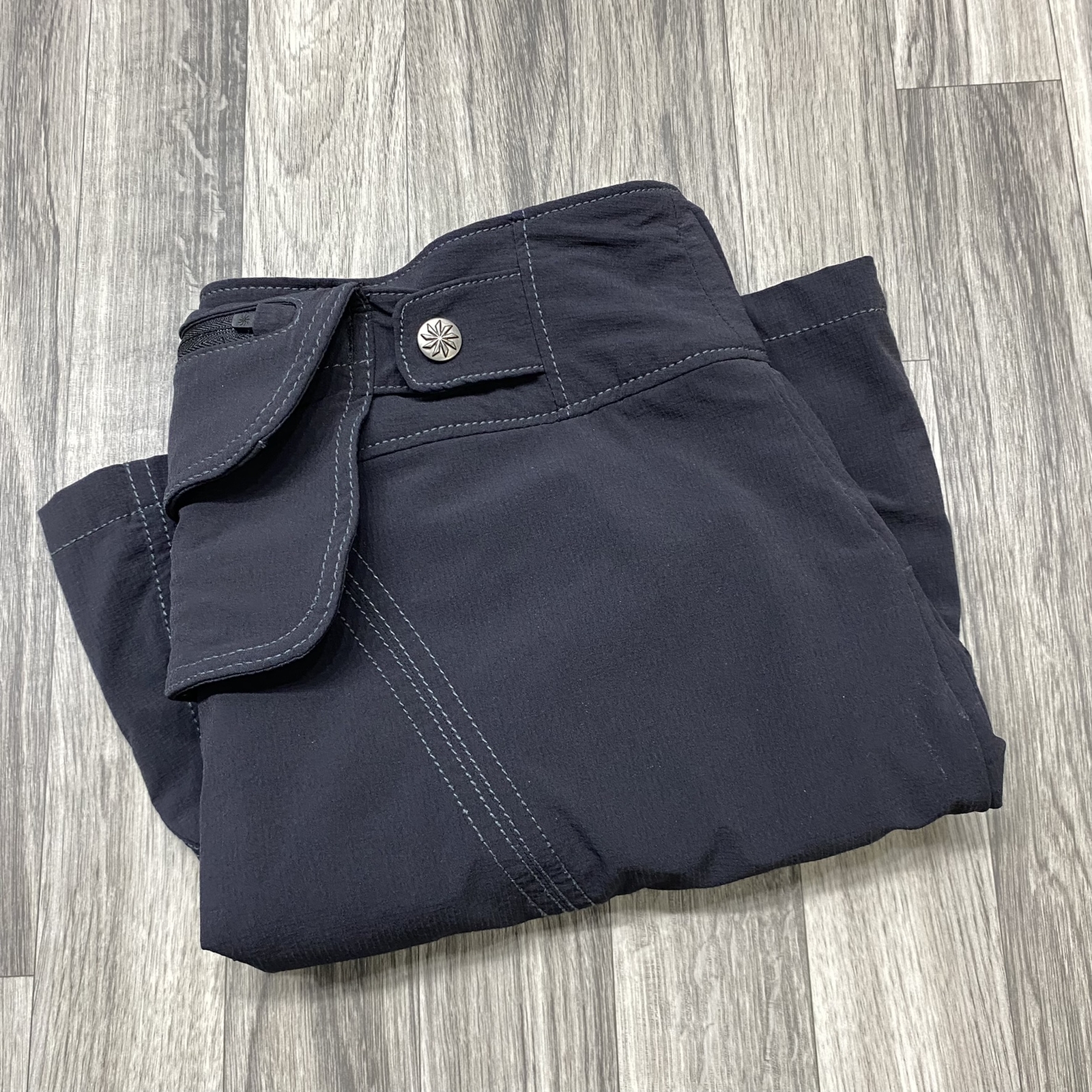 ATHLETA Snap Button Zip Pocket Black Athletic A-L… - image 1