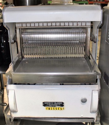 Oliver Countertop Safety Bread Slicer 1 2 Slices Ebay