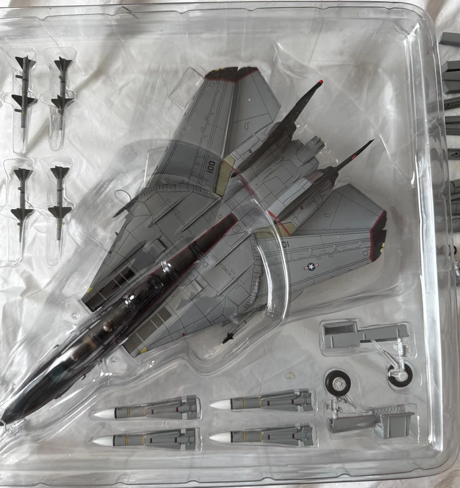 Used 1-72 Forces of Valor F-14A VF-154 Black Knights - Image 3 of 4