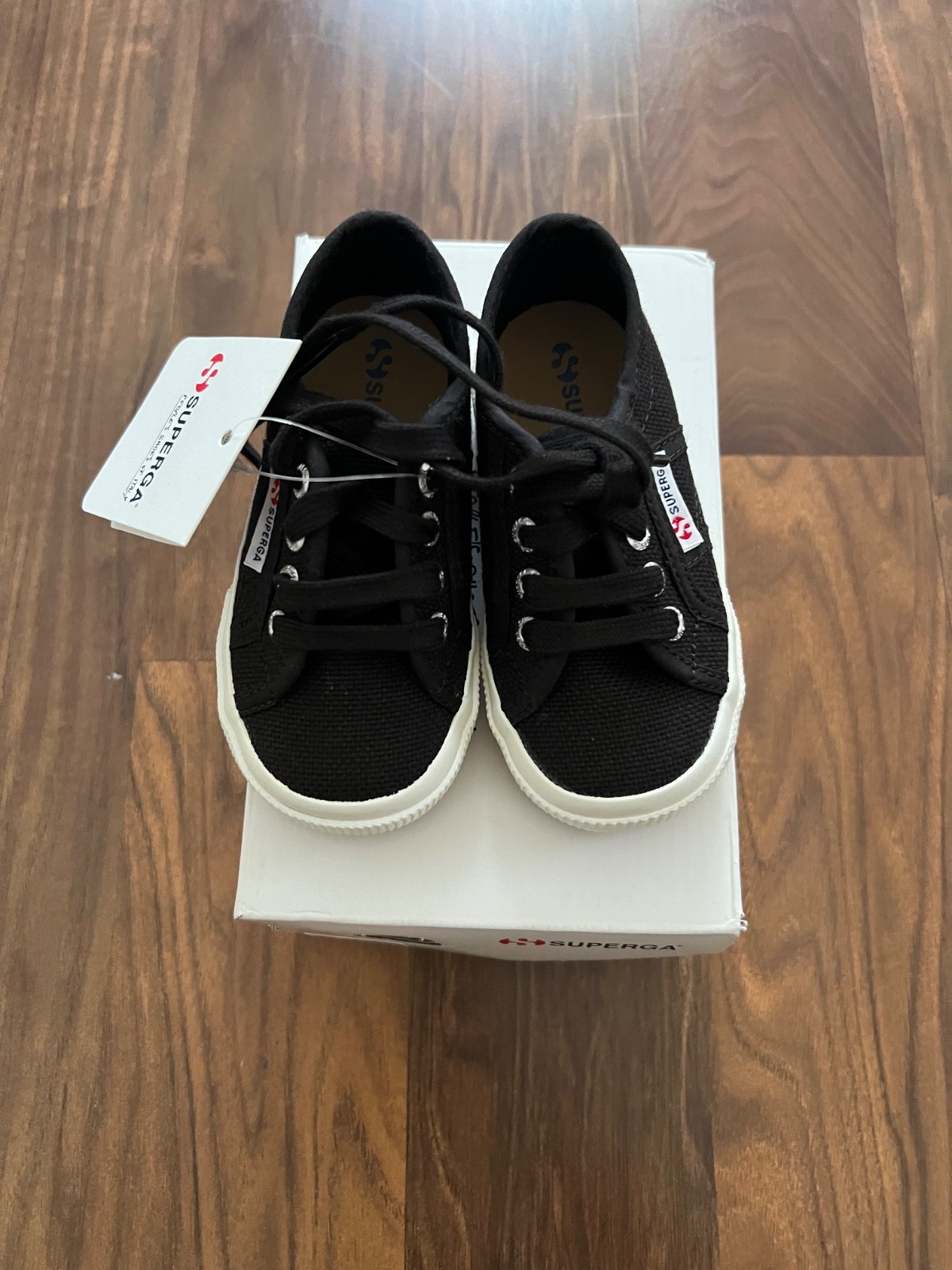 NWT Superga Toddler Sneaker in Black Sz 7
