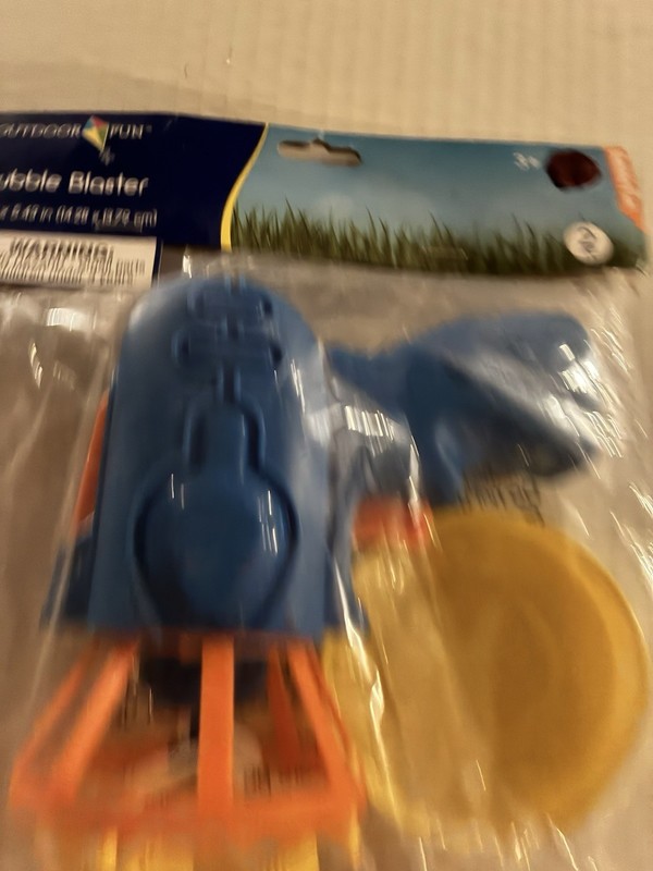 Outdoor Fun Bubble Blaster