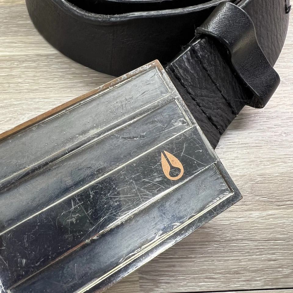 Cinturón de cuero Nixon con hebilla de cuero genuino para hombre mediano M 40 - 4S595 Foto 2 de 4