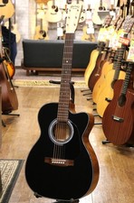 Martin CTM 00C-18E Black Top & Red Pick Guard 2024 Chitarra acustica