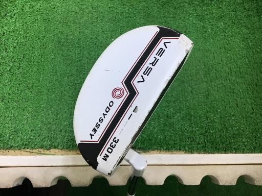 Odyssey Versa 330M White 33-Inch Putter for Precision Golf Shots