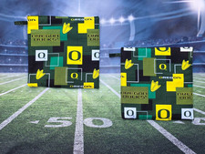 Set 2 handmade pot holders Hot pads  OREGON D U C K S patchwork  FOOTBALL