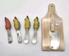Spreaders (4) Resin/SS & Mini Cheese Knife SS & Wood Board Corn Squash  