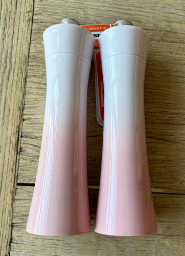 Le Creuset 8" Minimalist Salt and Pepper Mill Set Shell Pink NEW NWT - Picture 7 of 8