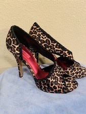 Betsey Johnson Size 10M Leopard Satin Cut Out Open Toe Stiletto High Heel Pumps