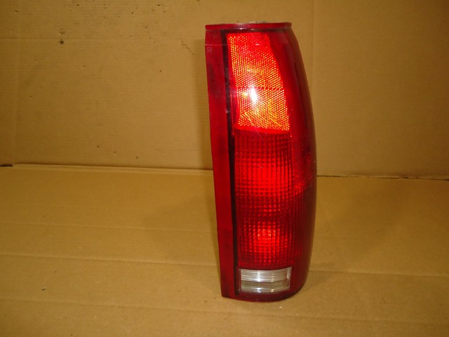 1993 CHEVY SILVERADO 1500 RH RIGHT PASSENGER SIDE TAIL LIGHT eBay