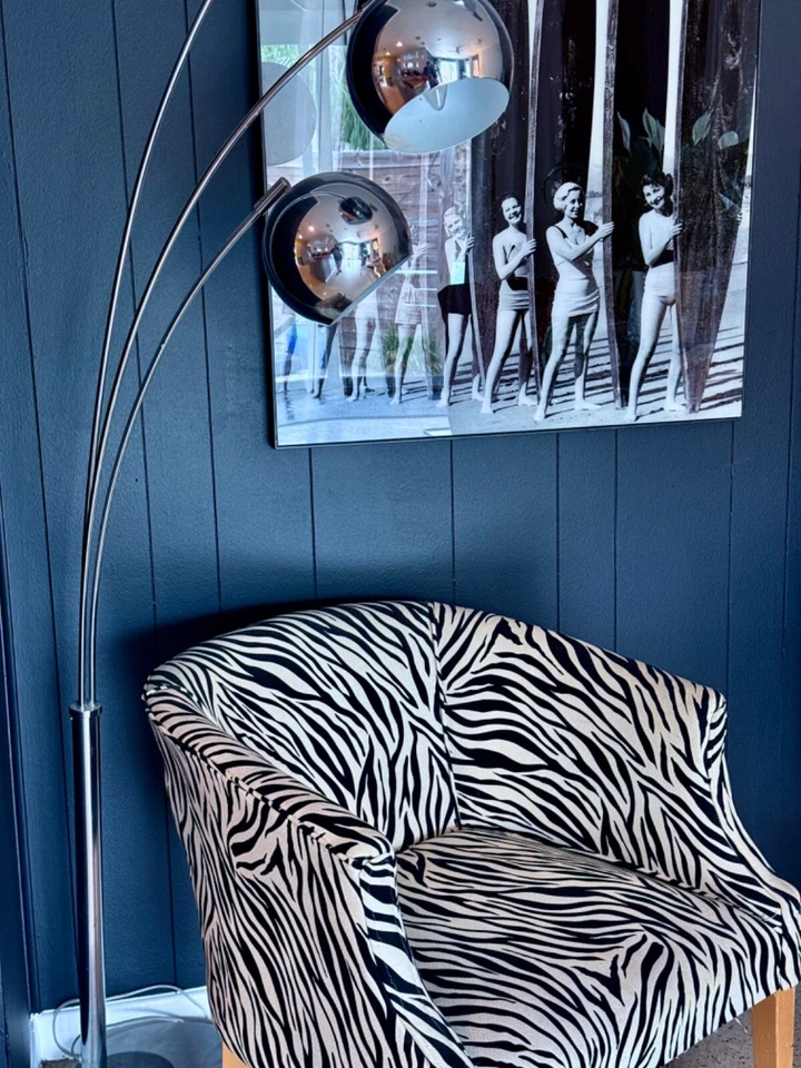 Silla Art Deco Nouveau Icónica Cebra Mediados de Siglo 1930 Tela de Corteza Vintage Foto 3 de 4