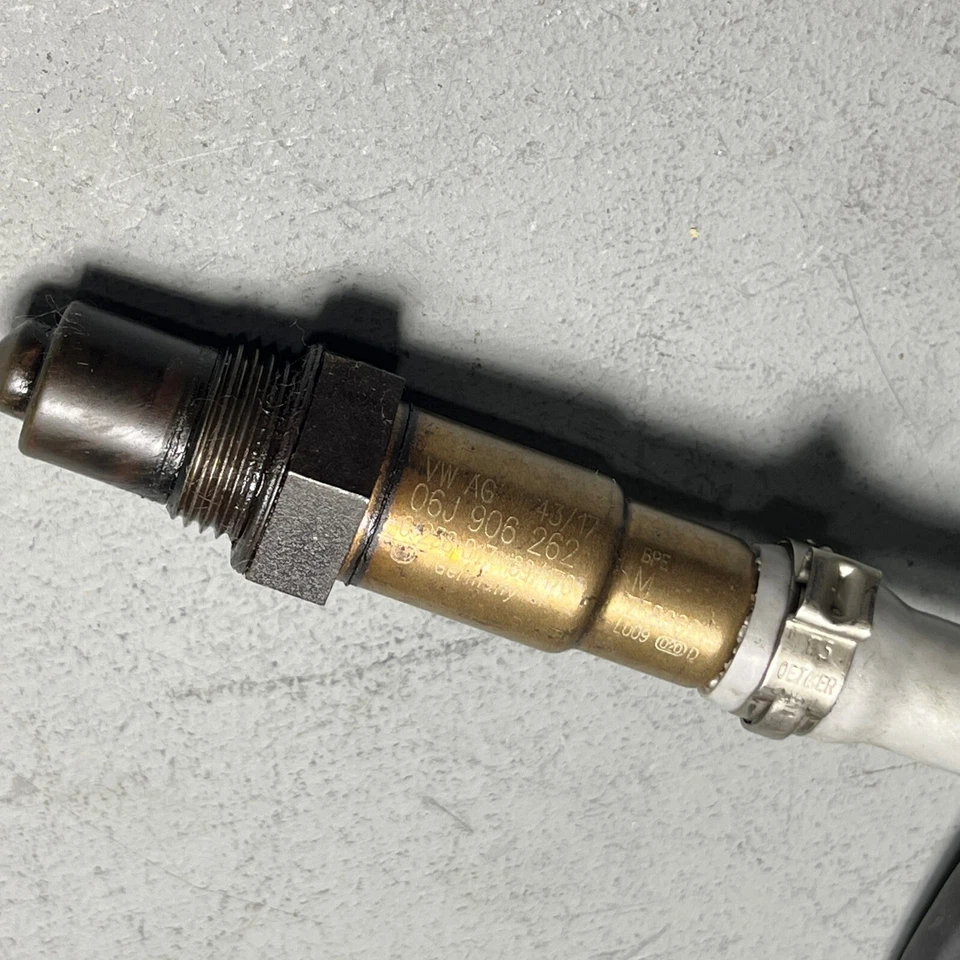 Audi Q3 Quattro 2015-2018 sensor de oxígeno superior delantero OEM Foto 2 de 4