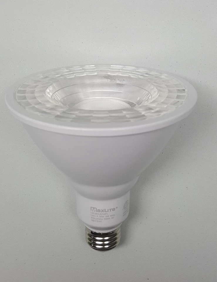 12 Pack 90w replacement 13w Flood 35 3000k Warm White 950L Dimmable E26 PAR38 - Image 3 of 4