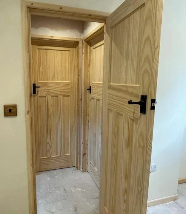 BLACK ANTIQUE EXTERNAL DOOR HANDLE/Lock 150mm Locking Ornate Iron Key Hole PAIR - Image 4 of 4