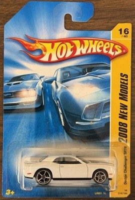 2008 Hot Wheels #16 New Models 16/40 DODGE CHALLENGER SRT8 White w/Chrome OH5 Sp