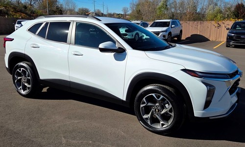 2024 Chevrolet Trax 1LT warranty! call 248-446-8289