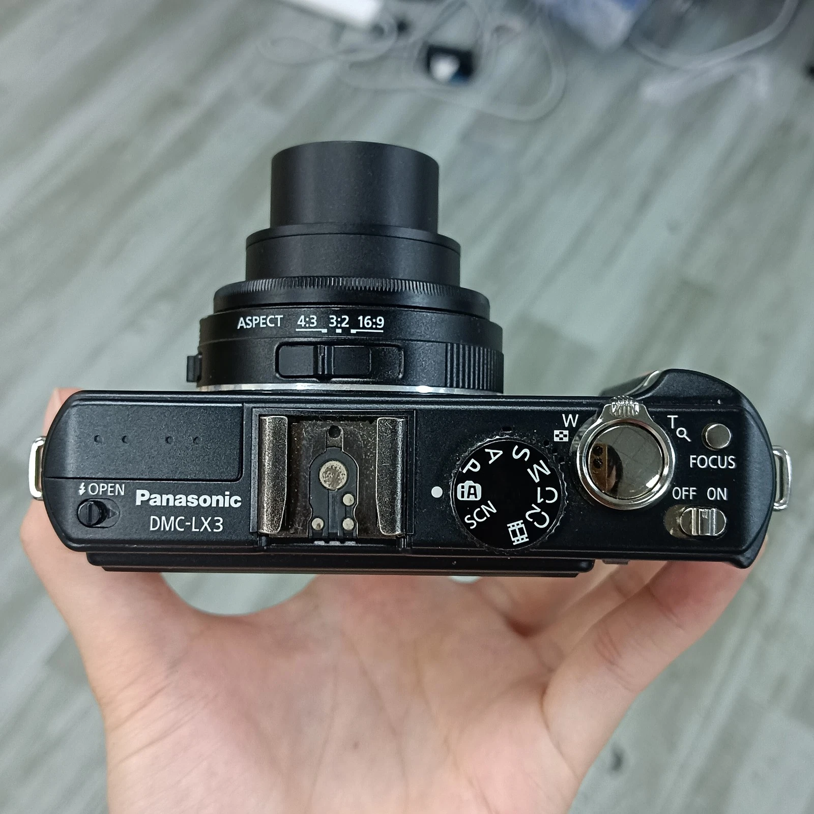 Panasonic LUMIX DMC-LX3 Black Digital Camera 10.1MP 2.5x Zoom English AF Lock image 6