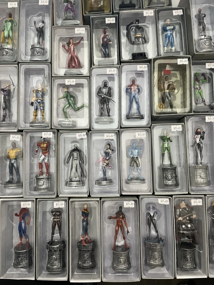 Eaglemoss Marvel & DC Comics Chess collection 99pcs Total - Image 3 of 4