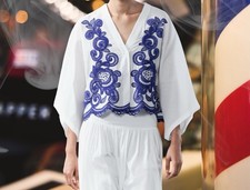 NWTZARA ZW COLLECTION  CONTRAST EMBROIDERED BLOUSE
