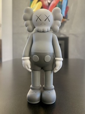 KAWS Companion Open Edition Figure   Grey/Gray   Medicom - Authentic