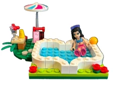 LEGO FRIENDS: Olivia's Garden Pool (41090) - 99% Complete