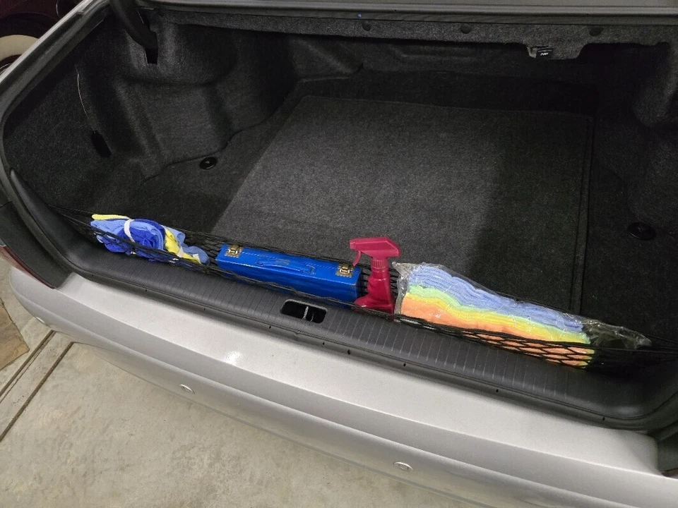 Red de carga de malla estilo maletero trasero para Cadillac Deville & DTS y Sevilla 1997-2011 Foto 3 de 4