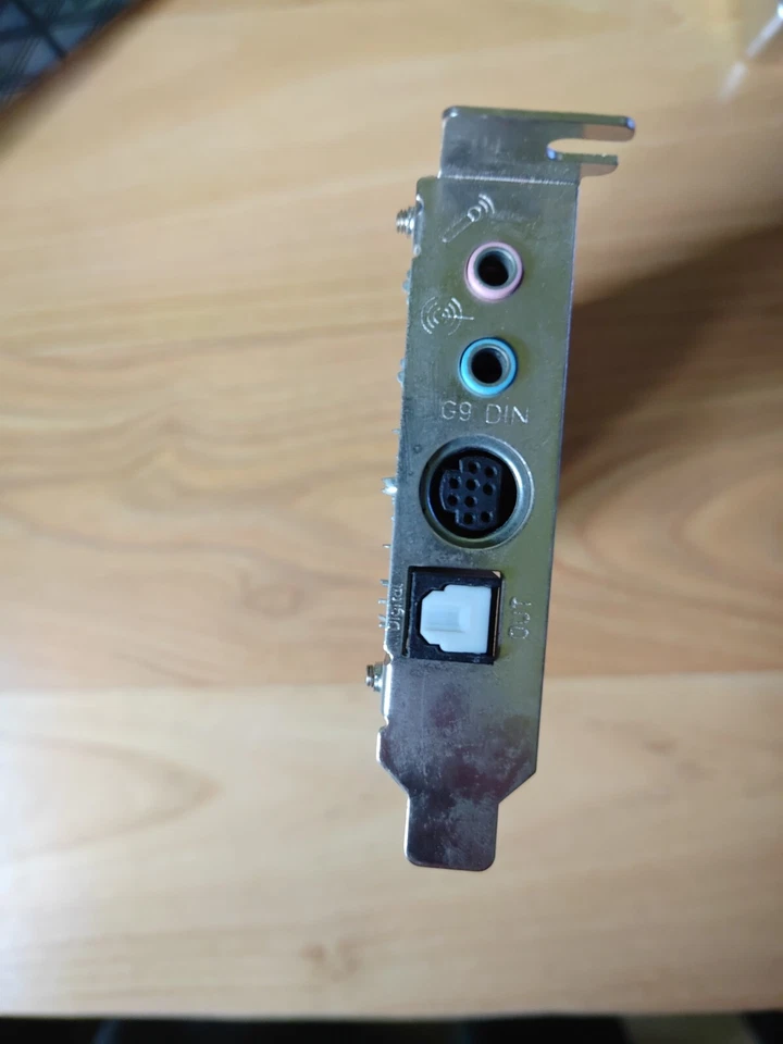 SIIG Sound Wave  LP-000022-S2 Sound Card - Image 3 of 3