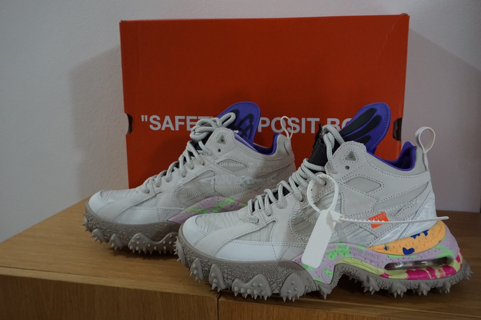 OFF WHITE X NIKE Nike Air Terra Forma x Off White Summit White Psychic Purple 43 EU