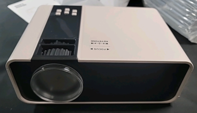 LED SOURCE ポータブルLEDプロジェクター LED Source White Portable LED Projector With Higher Resolution +
