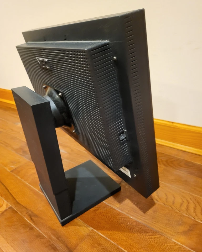 NEC LCD2180UX Tektronix 48105134YA 21" Professional Desktop Monitor Read Descrip - Image 4 of 4