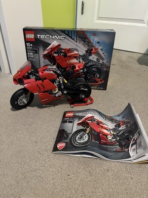 LEGO Technic Ducati Panigale V4 R 42107 Set 646 pcs w/ Manual & Box (Read Desc)