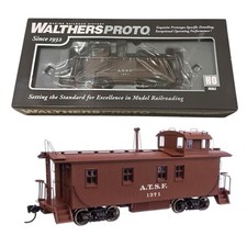 Walthers Proto 920-103206 30  ATSF 1300-Series Waycar Caboose AT SF 1371