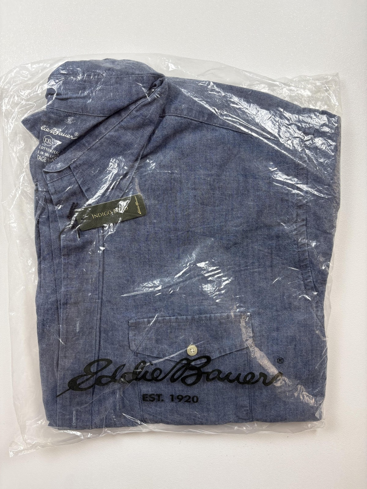 Eddie Bauer Shirt Mens 2XL Blue Chambray Long Sleeve Button Front Pocket Tagless