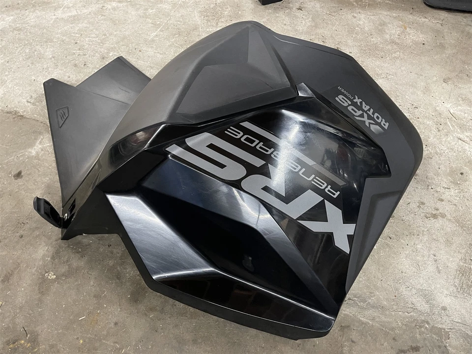 Capucha panel lateral izquierdo Ski-Doo Renegade XRS 800 XS MXZ 900 600 Summit 13-18 OEM Foto 3 de 4