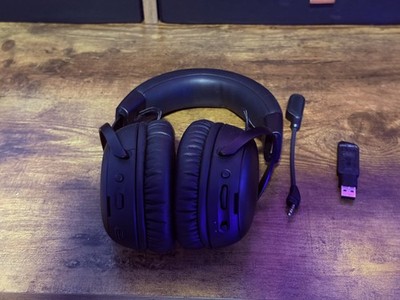 Lightly Used HyperX Cloud III S Wireless Gaming Headset Black