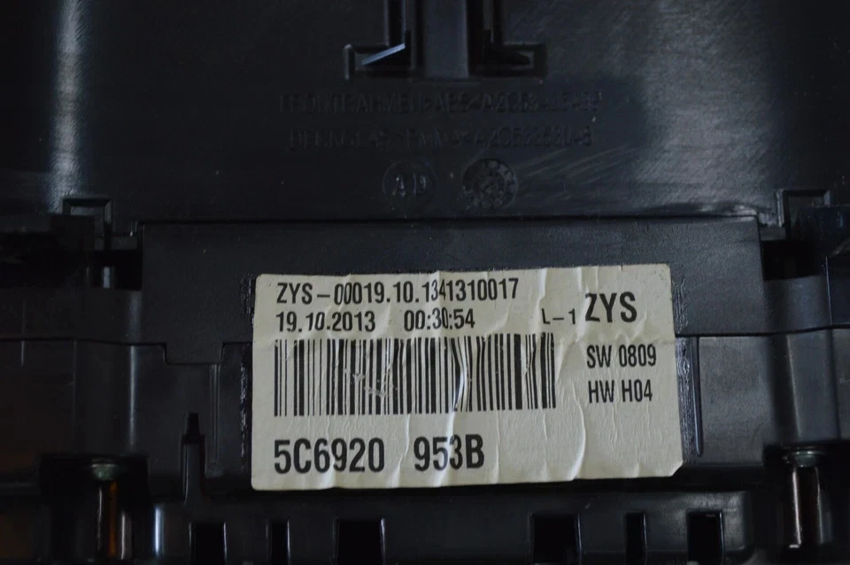 2014 14 Volkswagen Jetta Speedometer Instrument Cluster 114k Miles FF1 014 - Image 3 of 4