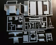 White Freightliner SD DD 1/25 interior sleeper bed air ride seat dash Semi Truck