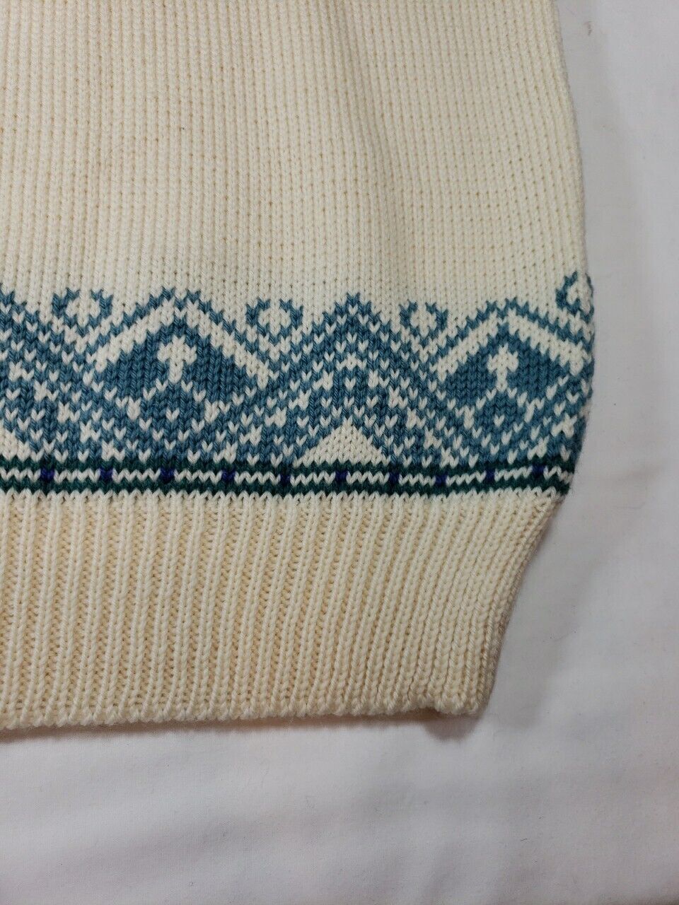 Picture 16 of 24