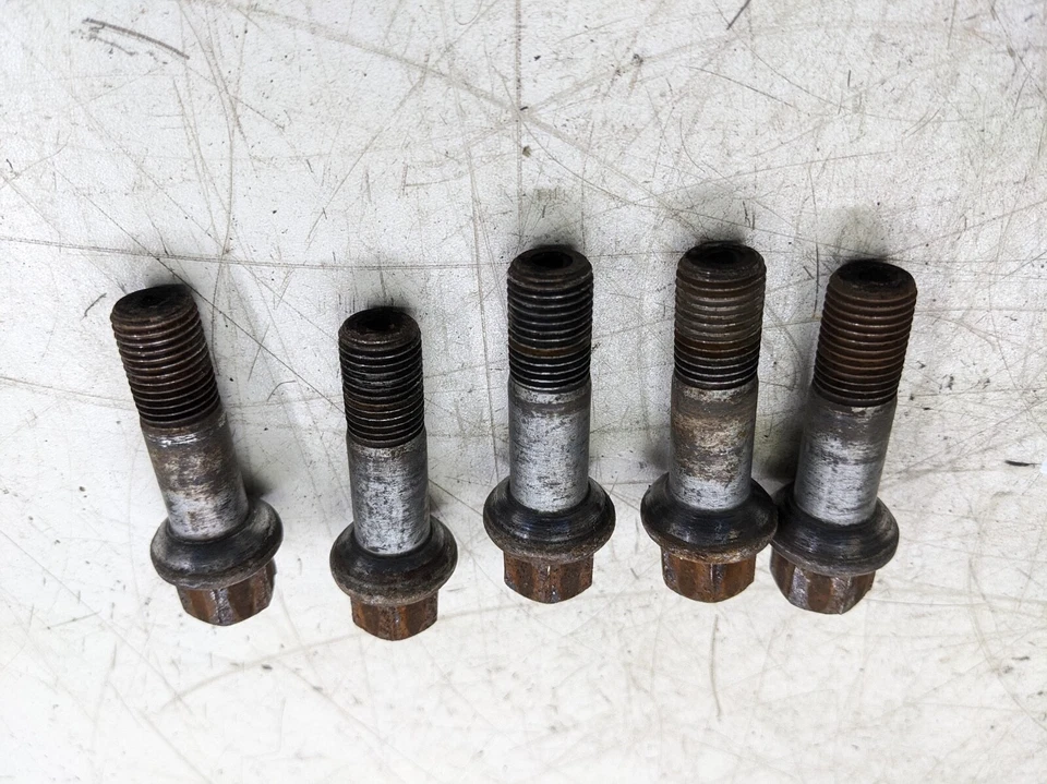 Mercedes-Benz GL 320 X164 2008 tuercas de rueda pernos de rueda 5X Foto 2 de 3