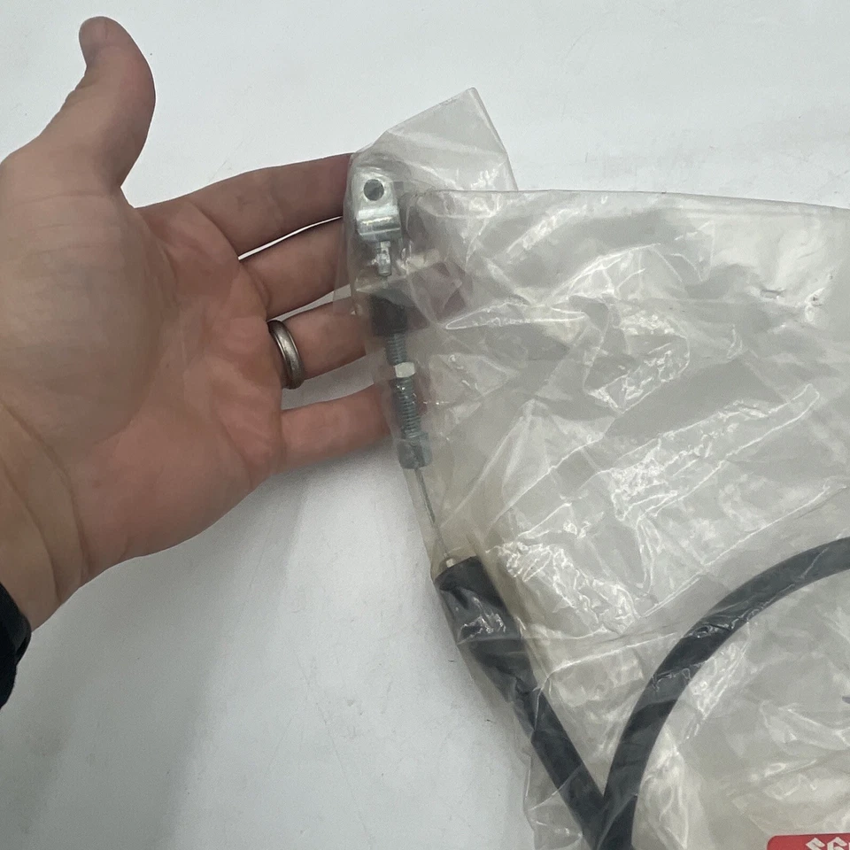 Cable de embrague genuino OEM NOS Suzuki GN125 '98-01 VENDEDOR DE EE. UU. Foto 3 de 4