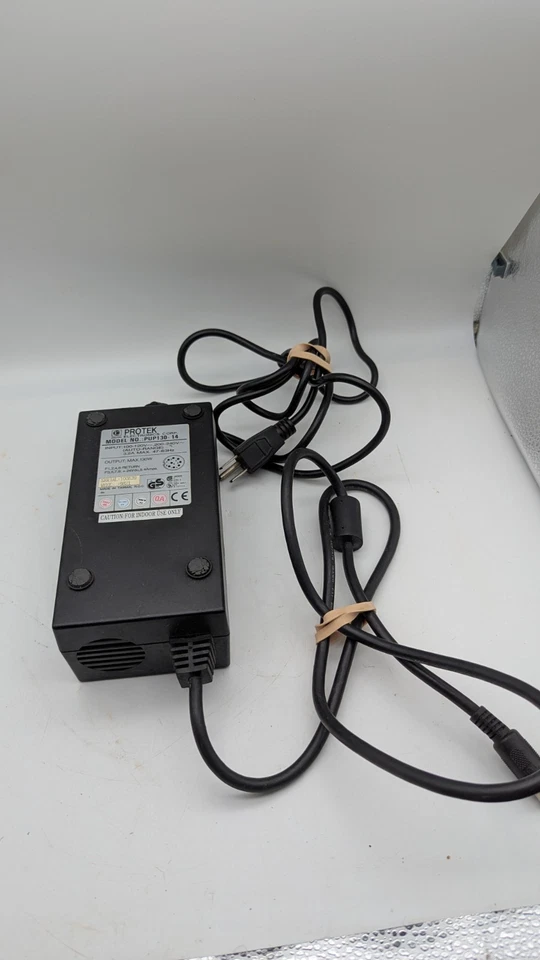 PROTEK PUP130-14 universal power adapter 8-pin plug Used Tested Working - Image 3 of 4