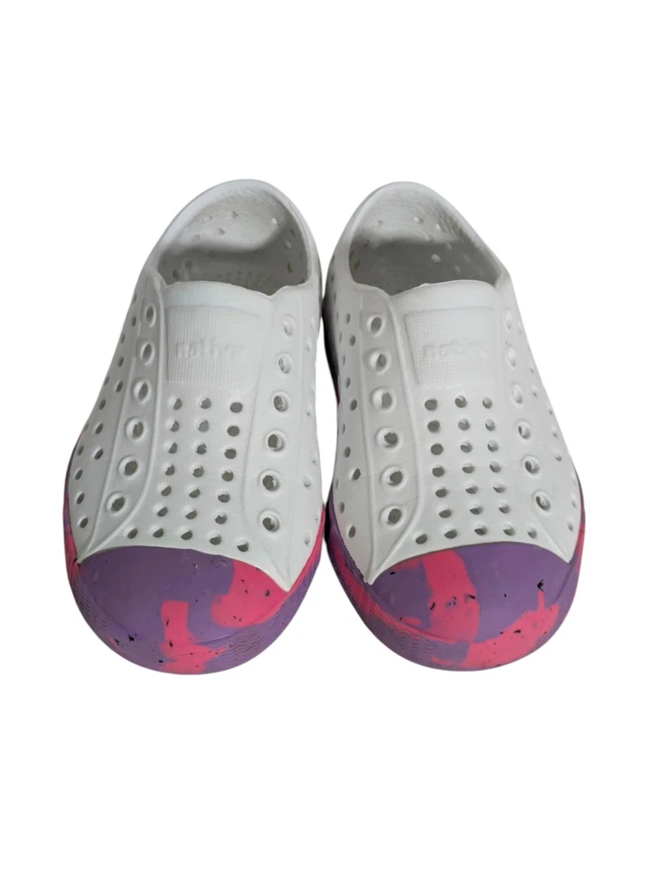 Zapatillas sin cordones Native Jefferson blancas mármol niñas pequeñas 7 zapatos al aire libre C7 Foto 3 de 4