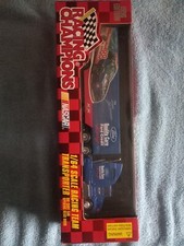 RACING CHAMPIONS NASCAR 1/64 racing team transporter 1996 edition