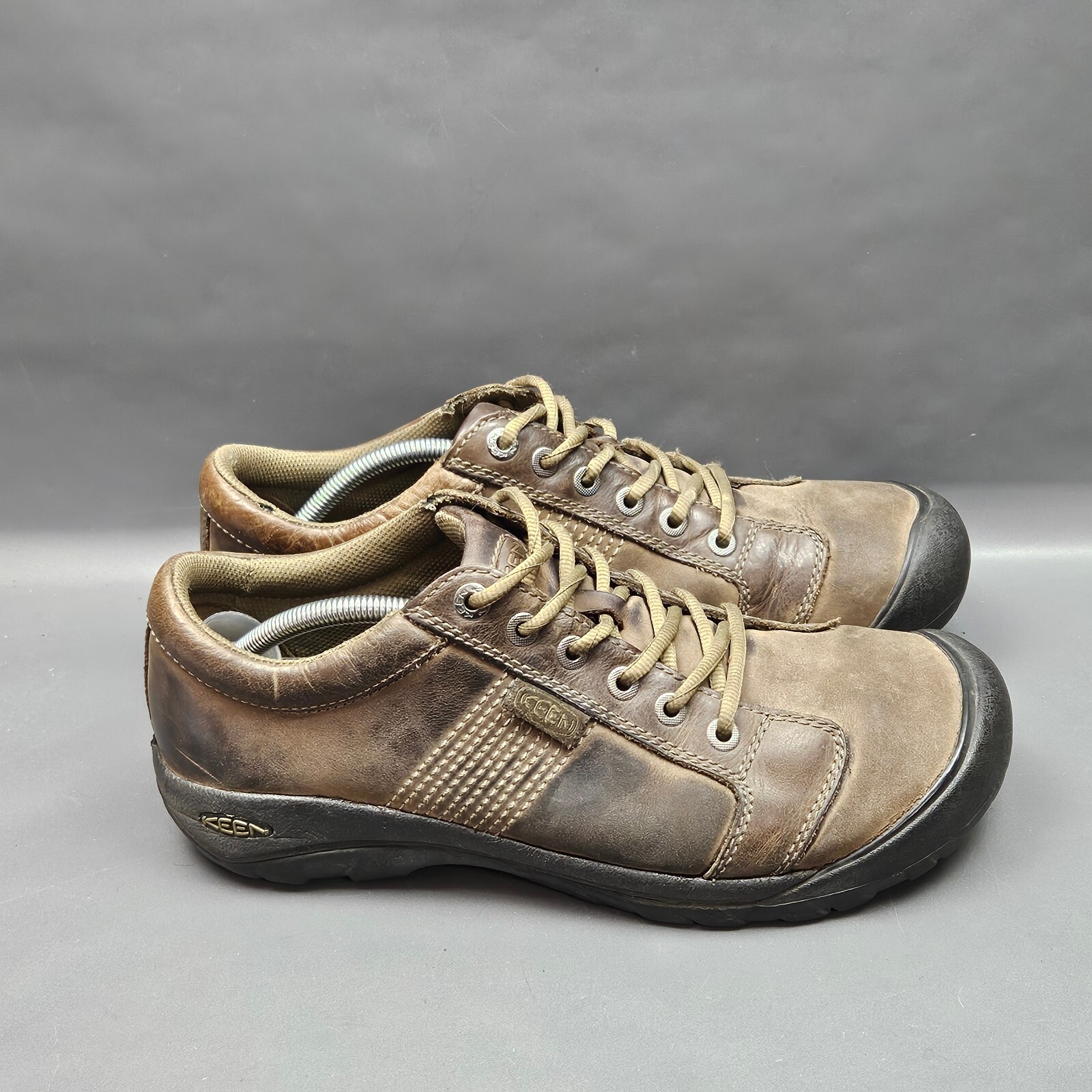 Scarpe da uomo Keen Austin taglia 11 5 in pelle marrone casual da passeggio escursionismo sneakers
