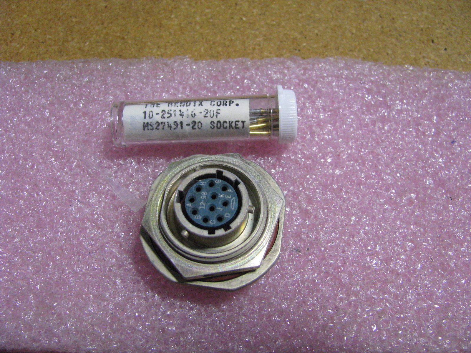 Connecteur Bendix MS27497T10B5S | NSN 5935-01-089-0676 | Sans Contacts