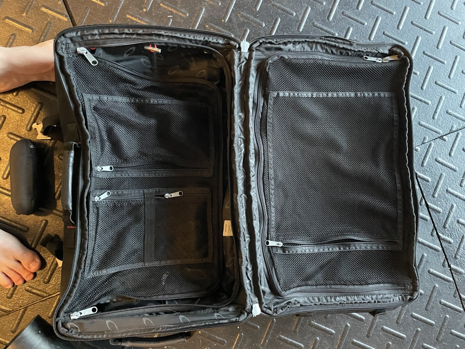 Oakley Tactical Field Gear AP Suitcase Roller w/ Carry On Detachable