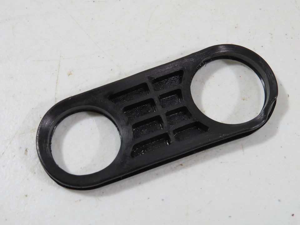 Junta de ajuste del tanque de gasoil para motosierra John Deere 55V pieza OEM Foto 2 de 3