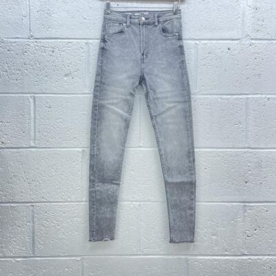 BERSHKA WASHED GREY SKINNY JEANS RIPPED HEM ANKLE