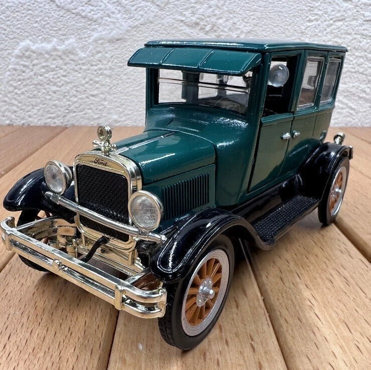 NEWRAY 1:32 FORD 1926 VINTAGE CAR MODEL IN LOOSE - Image 3 of 3
