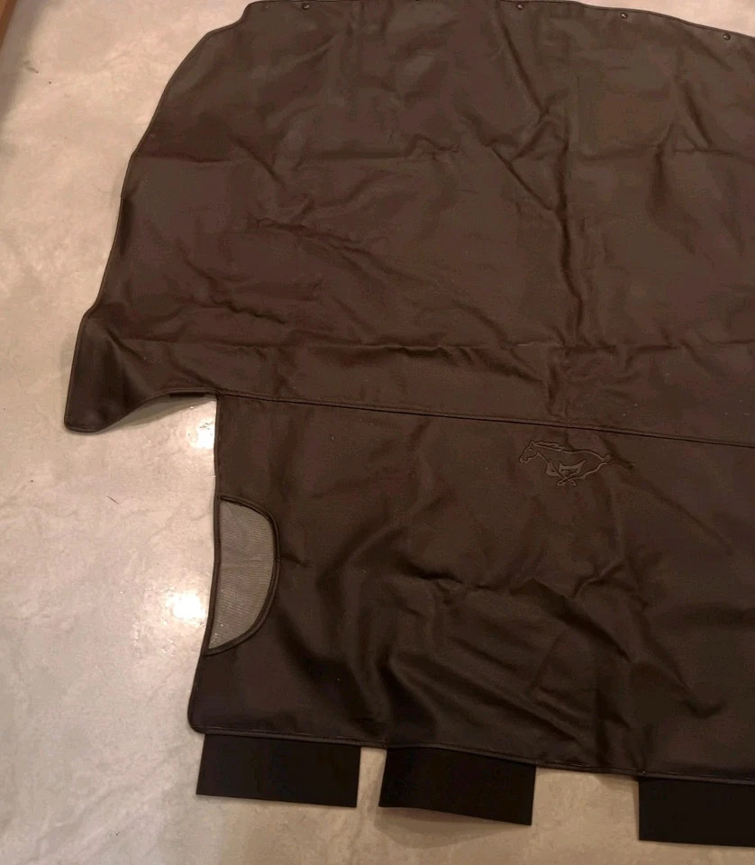 Черный верхний чехол для Ford Mustang 1999-2004 годов выпуска модель XR3Z-76501A42-AA - Изображение 2 из 4