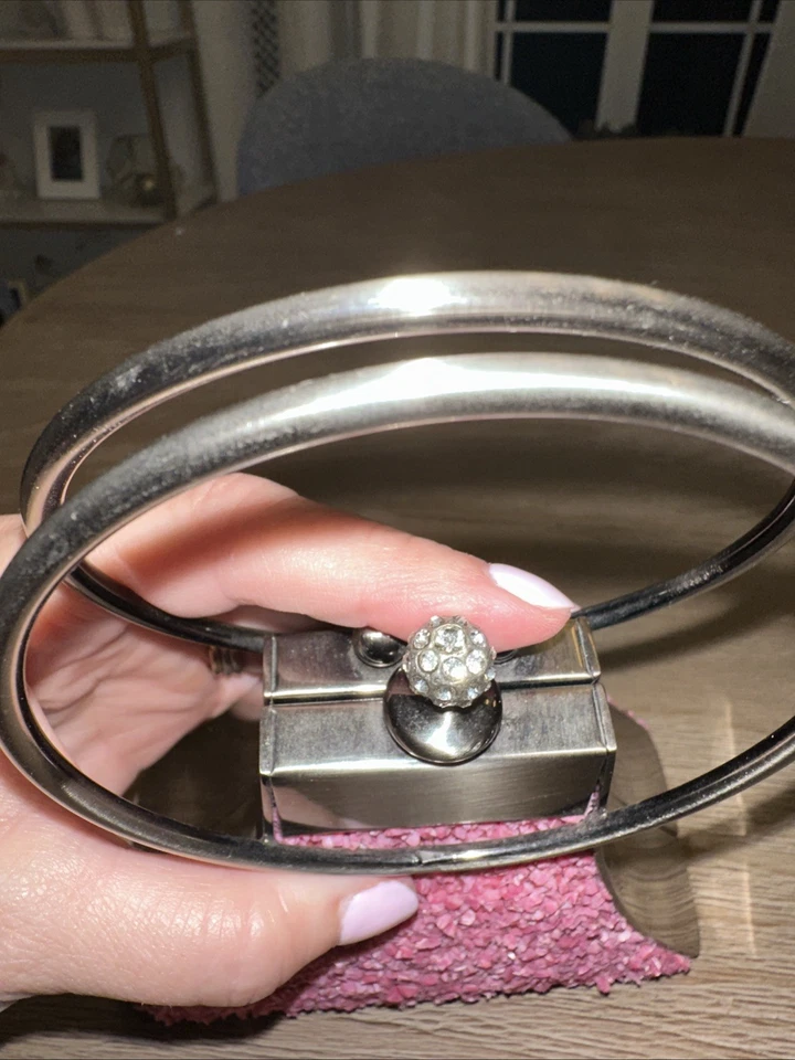 Bolso Cartera Vintage Rosa y Cromo - Parece Pop Rocks - ¡Divertido! Foto 2 de 4